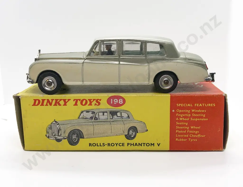 Boxed Dinky No198 Polls-Royce Phantom V Image 1++
