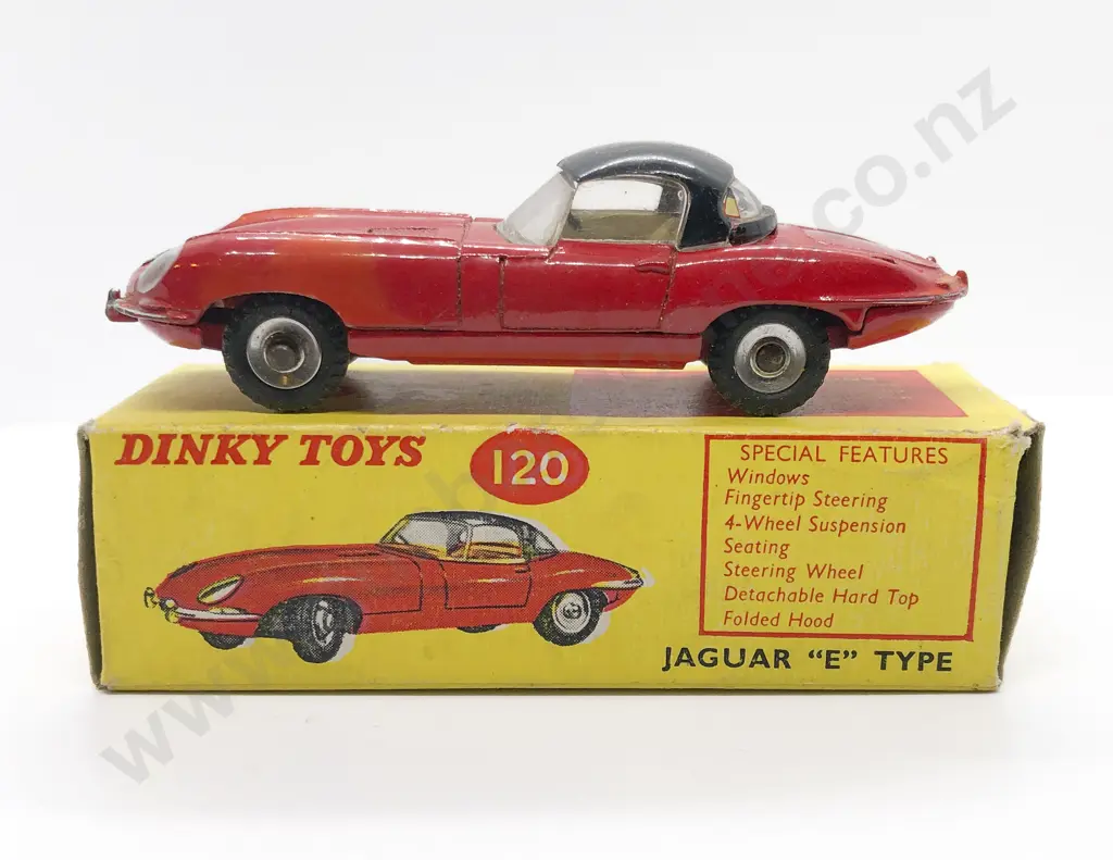 Boxed Dinky No120 Jaguar "E" Type Image 1++