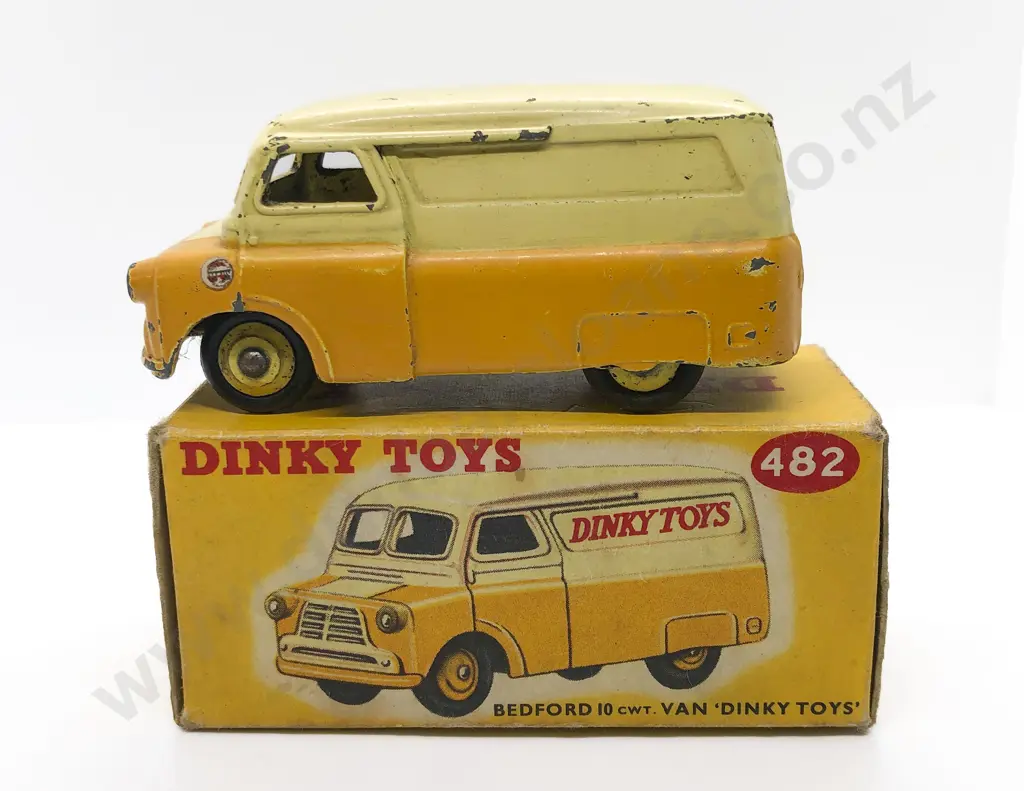 Boxed Dinky No482 Bedford 10cwt Van (no decal Image 1++
