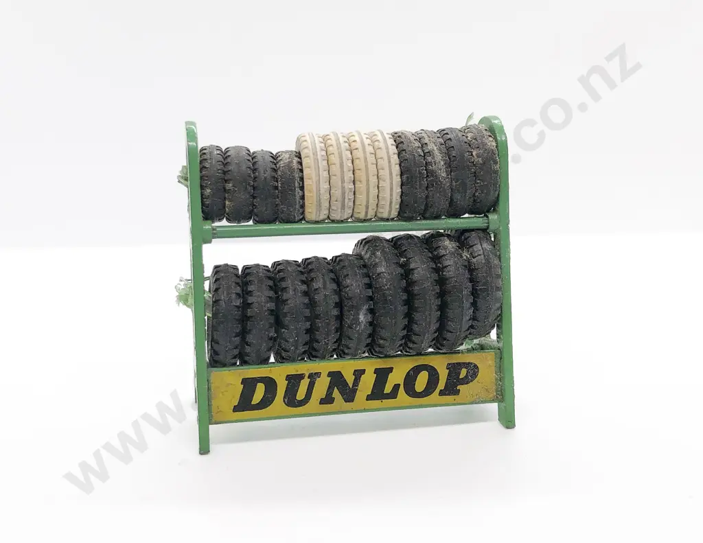 Boxed Dinky No009 Service Station Personnel and No786 Dunlop Tyre Rack Image 1++