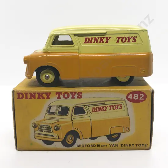 Boxed Dinky 482 Bedford 10cwt Van 'Dinky Toys'