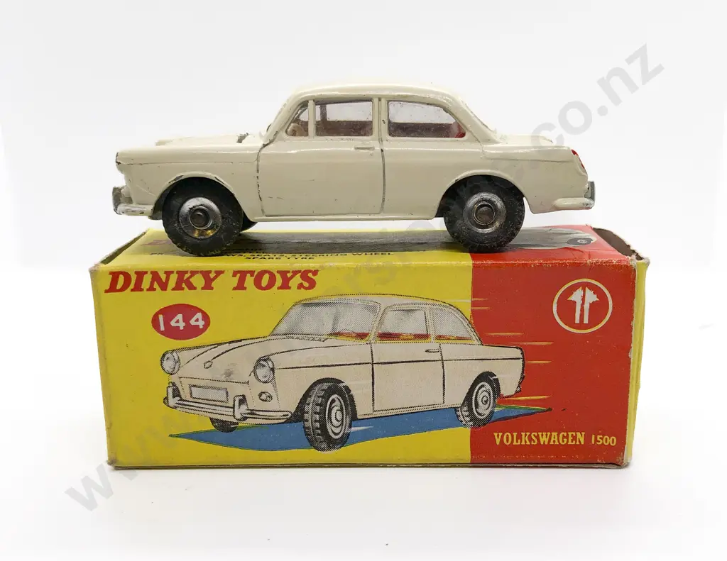 Boxed Dinky No144 Volkswagen 1500 Image 1++
