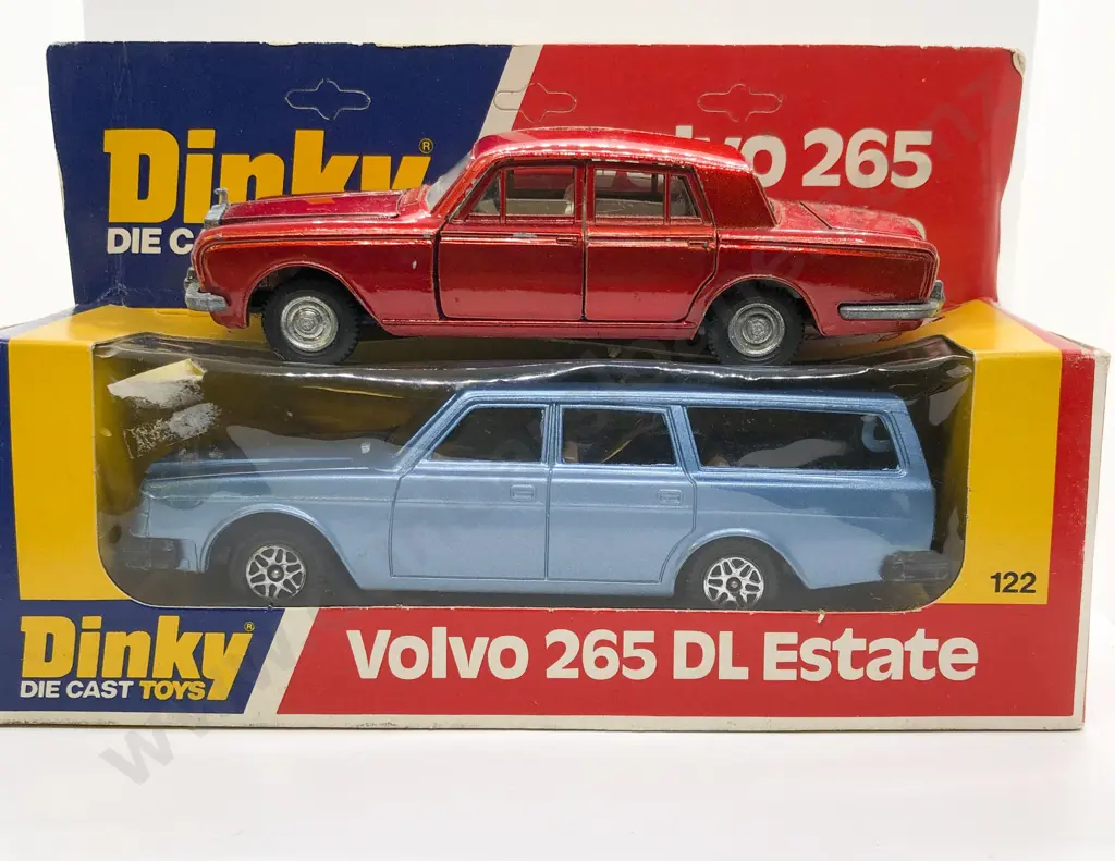 Boxed Dinky No122 Volvo 265 DL Estate and unboxed 158 Rolls Royce Silver Shadow Image 1++