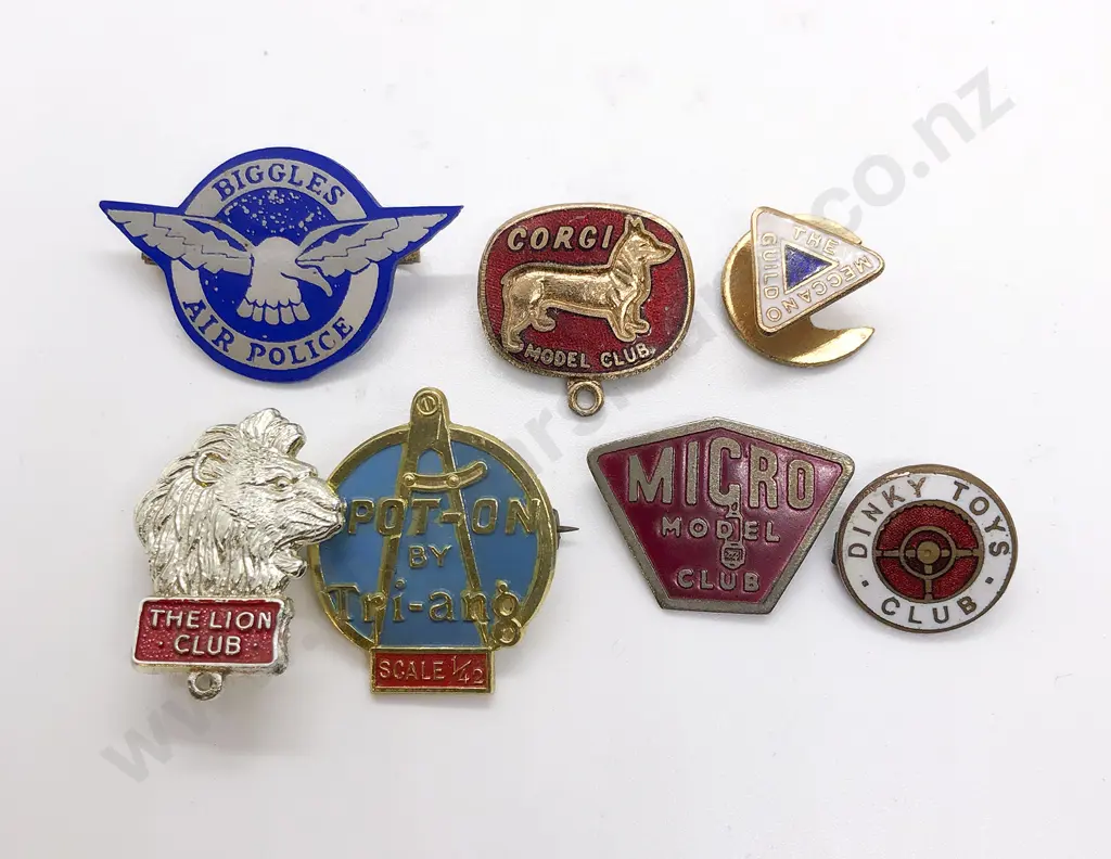 Seven Toy Club Lapel Buttons Image 1++