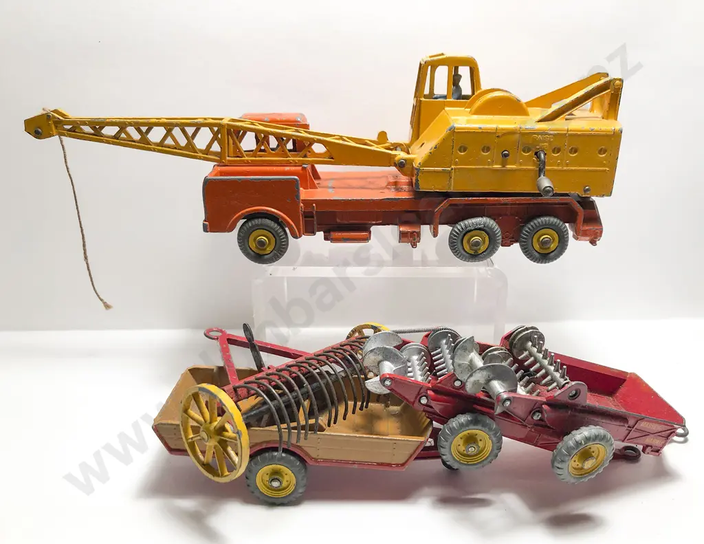 Dinky Unboxed Mobile Crane Image 1++
