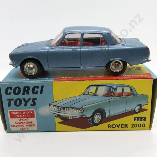 Boxed Corgi 252 Rover 2000