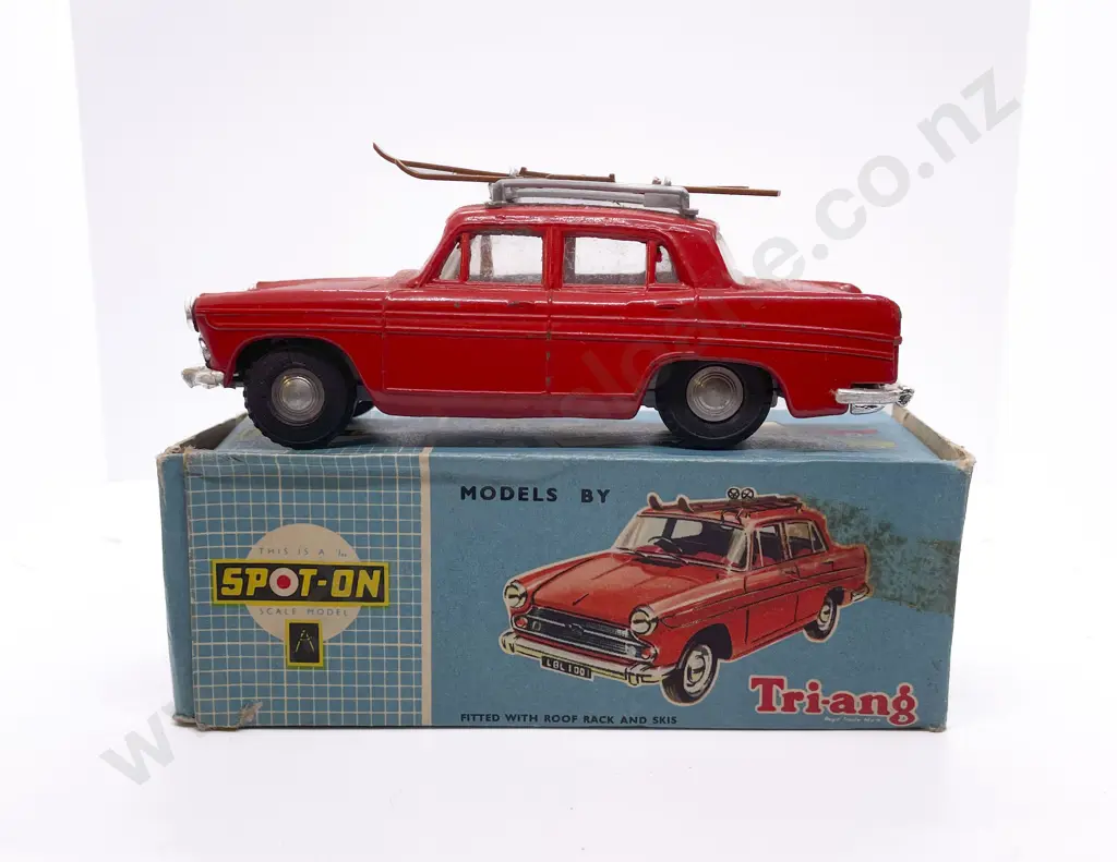 Boxed Tri-ang Spot-On No184 Austin A.60 Cambridge Image 1++