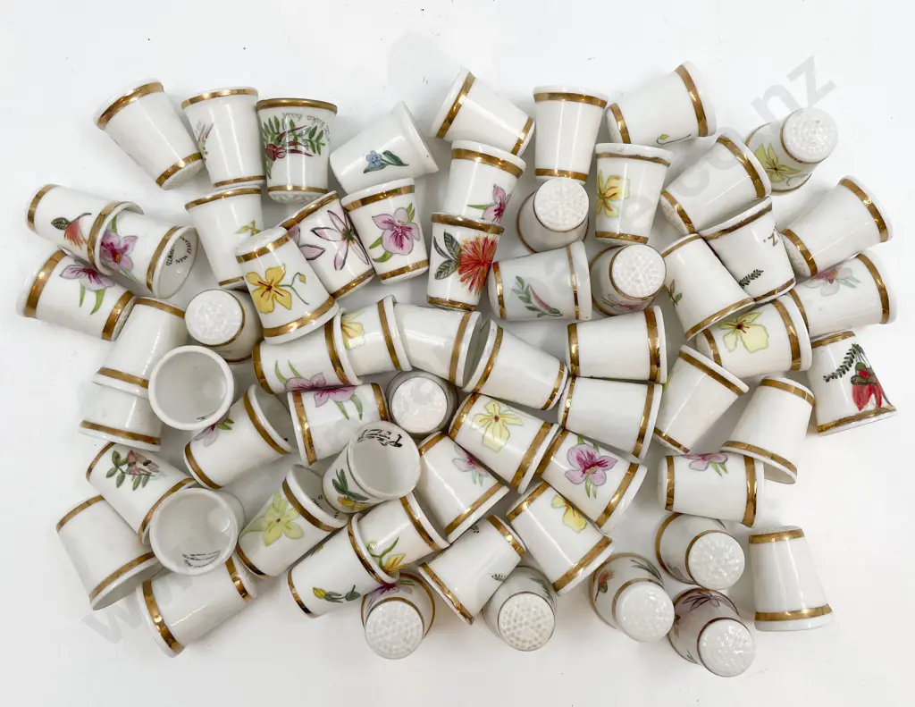 Qty of NZ Hereford Bone China Thimbles Image 1++