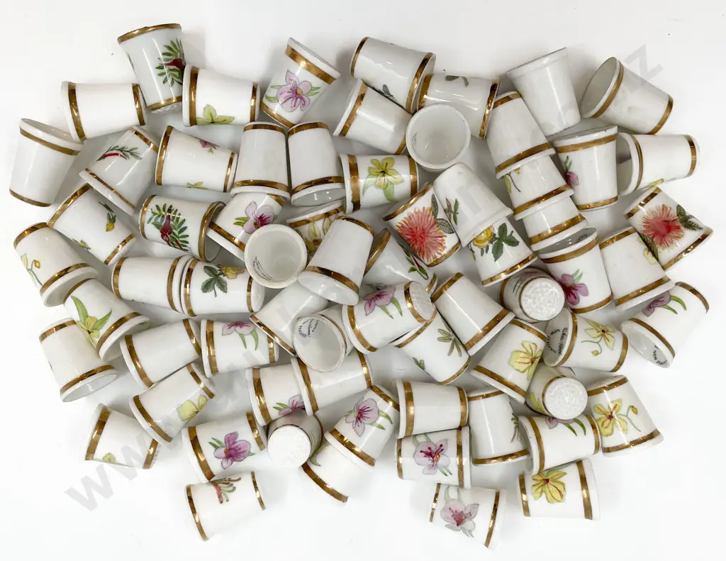 Qty of NZ Hereford Bone China Thimbles Image 1++