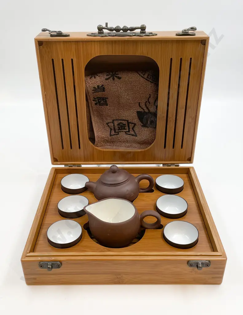 Boxed Japanese Earthenware Tea Set Image 1++