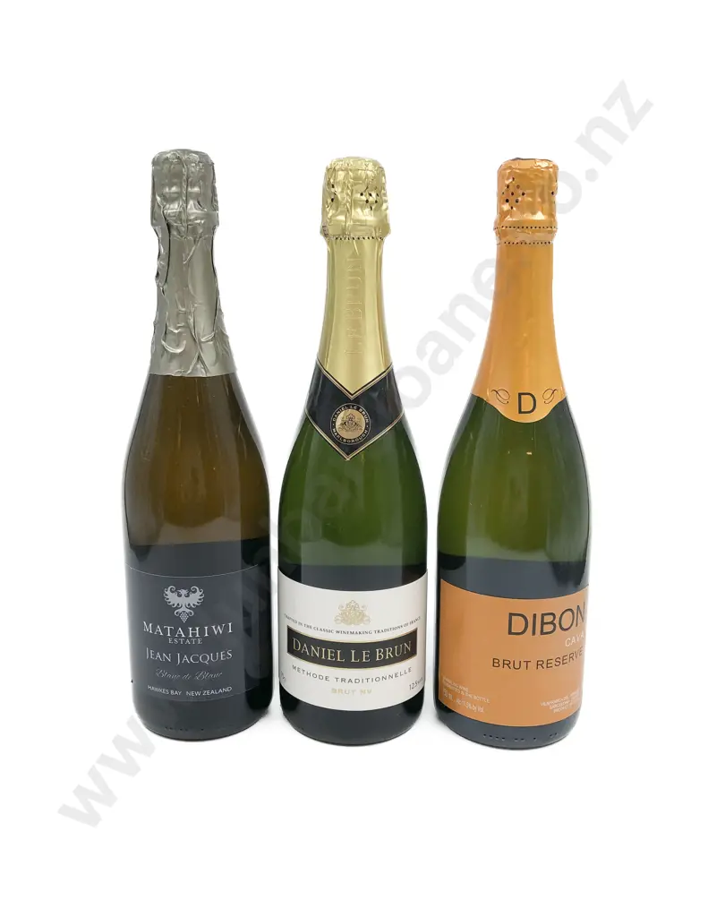 Two Bottles NZ Sparkling Wine & One Cava Image 1++