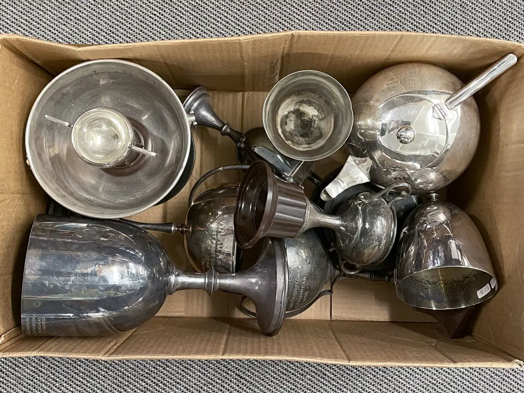 Quantity of Assorted Vintage S/Plate Trophies Image 1++