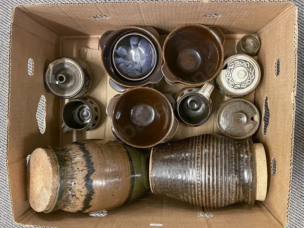 Quantity of Assorted Pottery Incl. Temuka Soup Bowls Image 1++