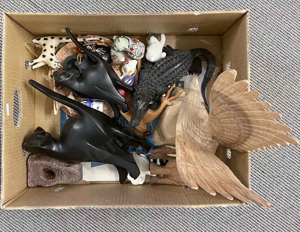 Box of Assorted Animal Ornaments Image 1++