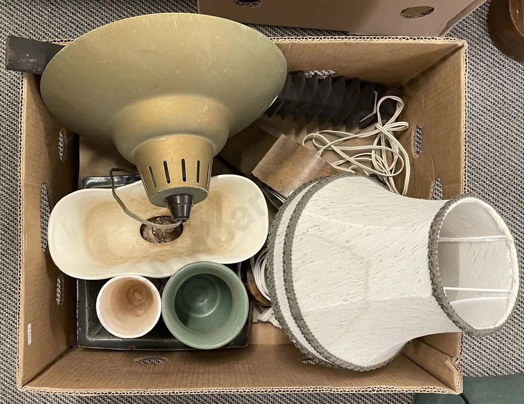 Box of Assorted Incl. Lamp and Mantle Clock Together With Vases Etc. Image 1++