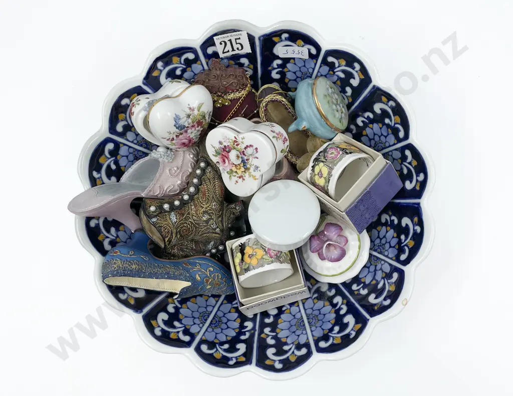 Quantity of Assorted Ornaments and Trinket Boxes Incl. Hammersley Together With Fruit Bowl Image 1++