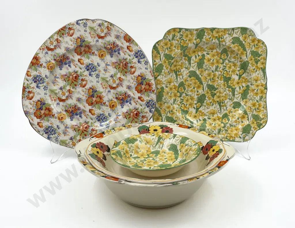 Box of Assorted Fancy China and S/P Image 1++