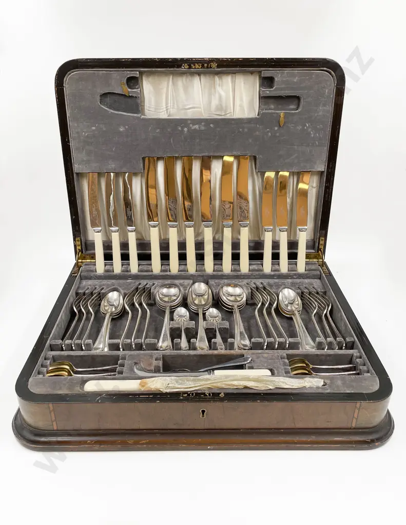 Canteen of S/P Cutlery Image 1++