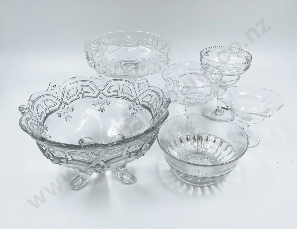 Small Qty of Assorted Crystal and Pressed Glass Image 1++