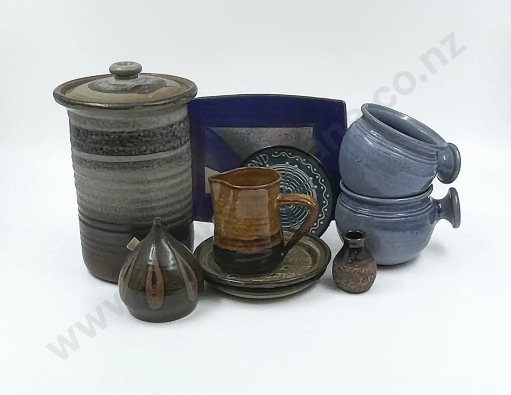 Qty of Assorted Pottery Image 1++