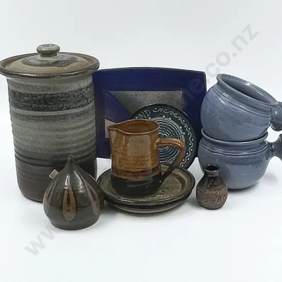 Qty of Assorted Pottery