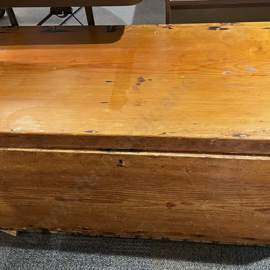 Large Pine Blanket Box (Faults)