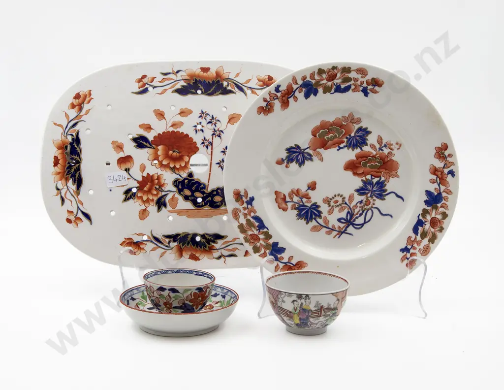 Mid C19th Drainer and Plate in the Imari Pattern Image 1++