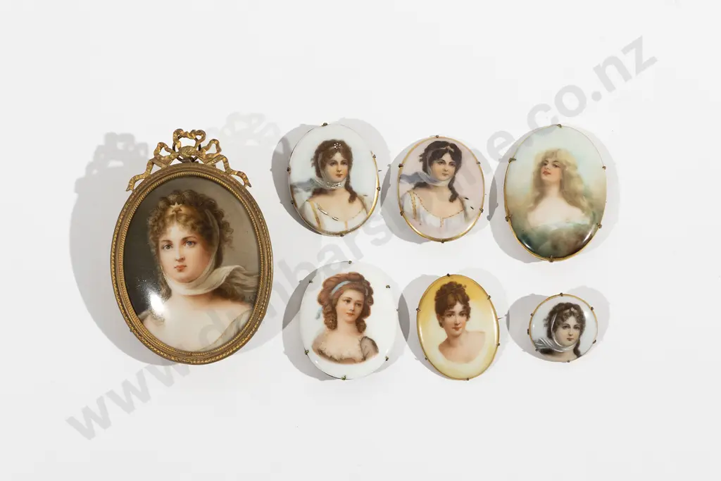 Gilt Framed Tile & Six Porcelain Tile Portraits Mounted as Brooches Image 1++