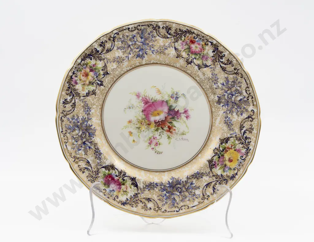 Royal Doulton Plate Image 1++