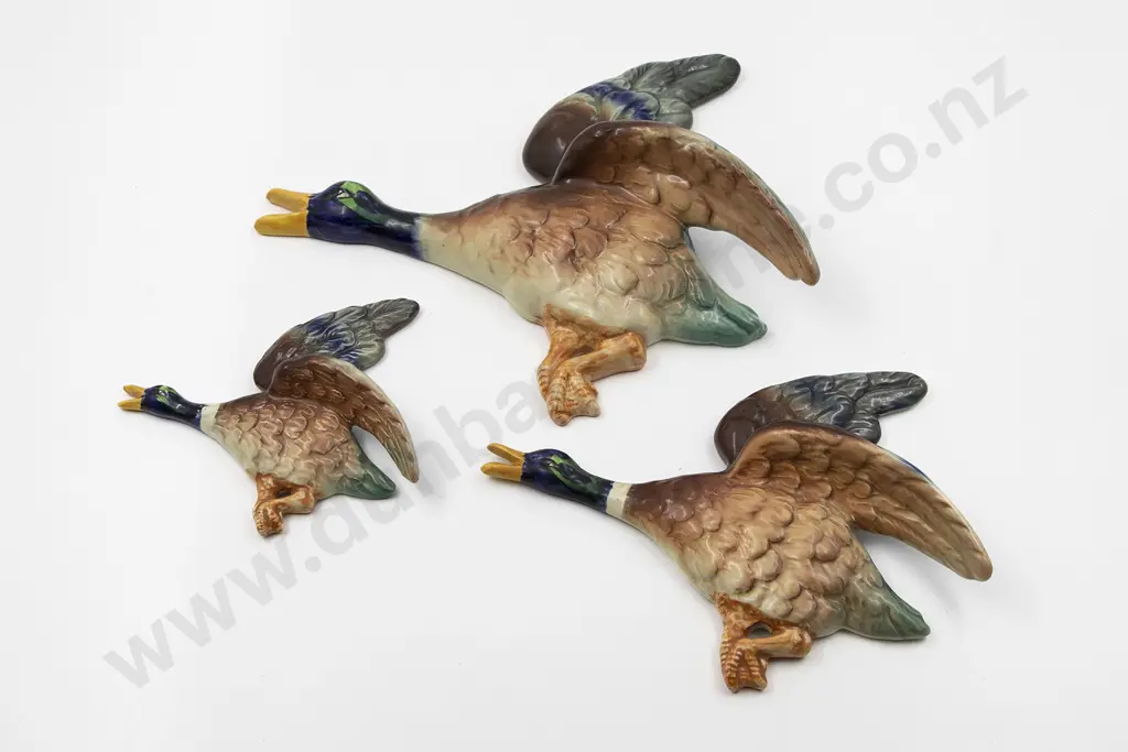 Set Of 3 Falcon Ware Graduated Flying Wall Ducks Image 1++