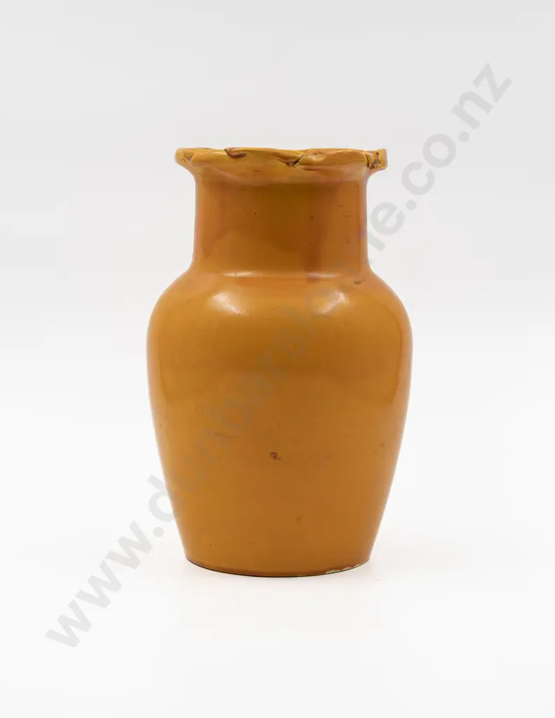 Leeds Burmantoffs Hand Potted Studio Vase Image 1++