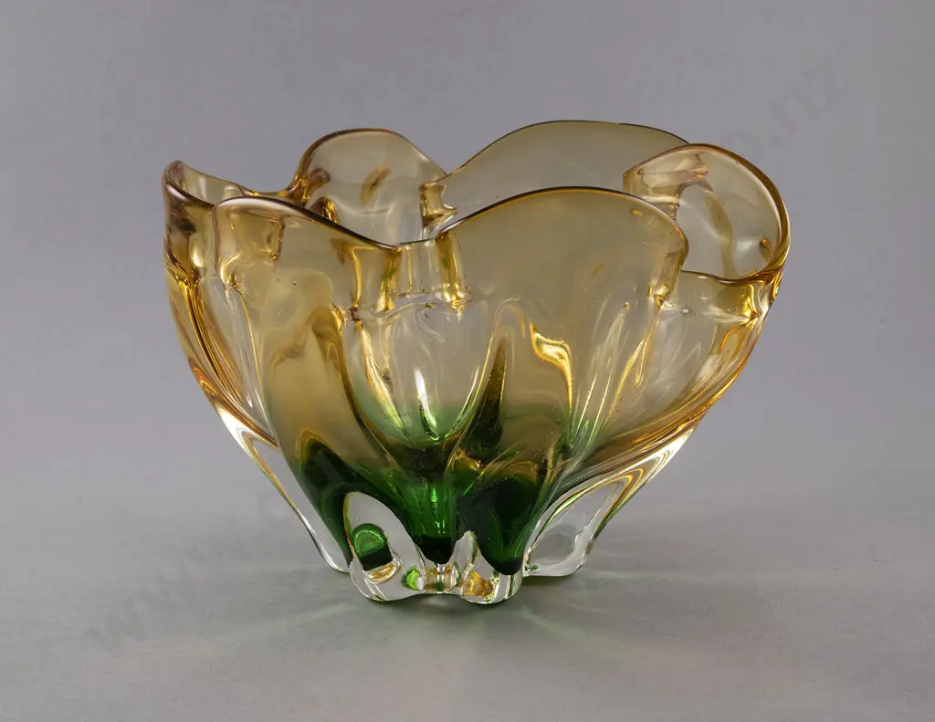 Mid C20th Murano Vase Image 1++