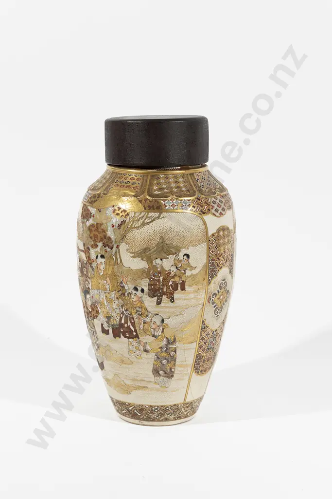 Large Japanese Meiji Period Satsuma Vase (af) Image 1++