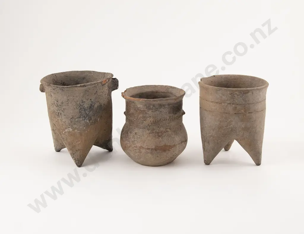 3 Pre Columbian Terracotta Pots Image 1++