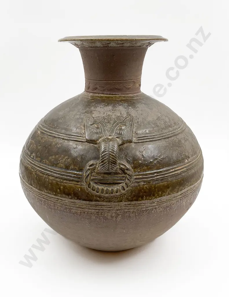 Chinese Han Dynasty Style Vase Image 1++