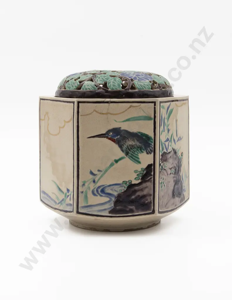 Japanese Meiji Period Hexagonal Pot Pourri Vase & Cover Image 1++