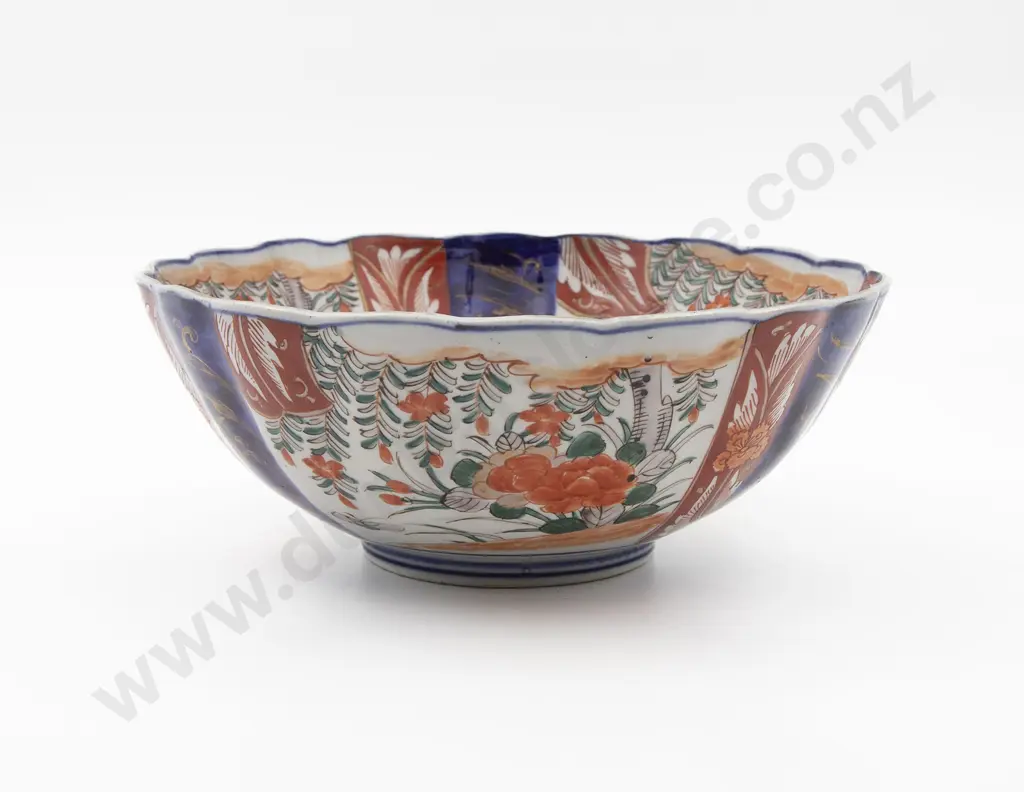 Late C 19th Japanese Imari Bowl Image 1++