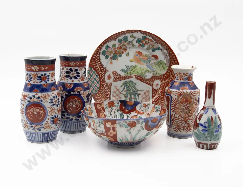 Pair Of Imari Vases Image 1++