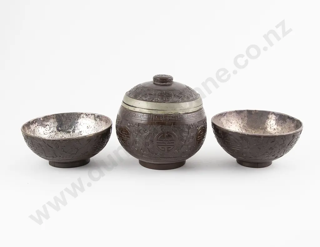 Early C20th Chinese Carved Coconut Tea Caddy & Cover & 2 Bowls Image 1++