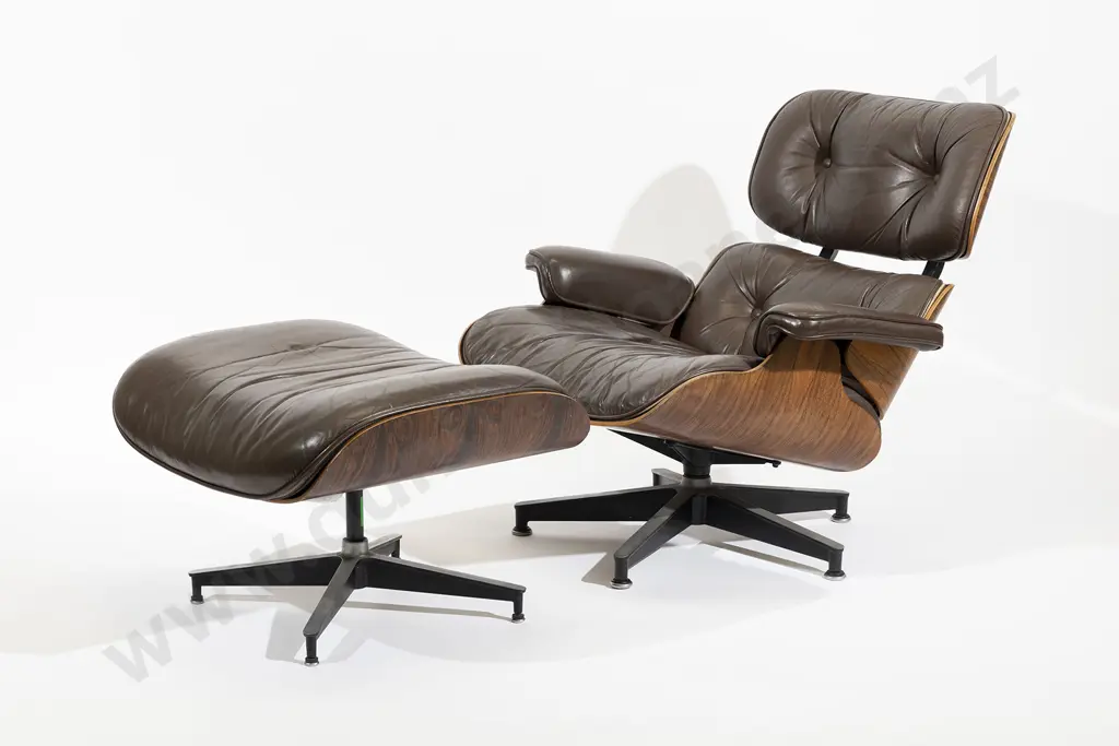 Charles and Ray Eames for Herman Miller Vintage 670 Lounge chair and 671 Ottoman. Image 1++