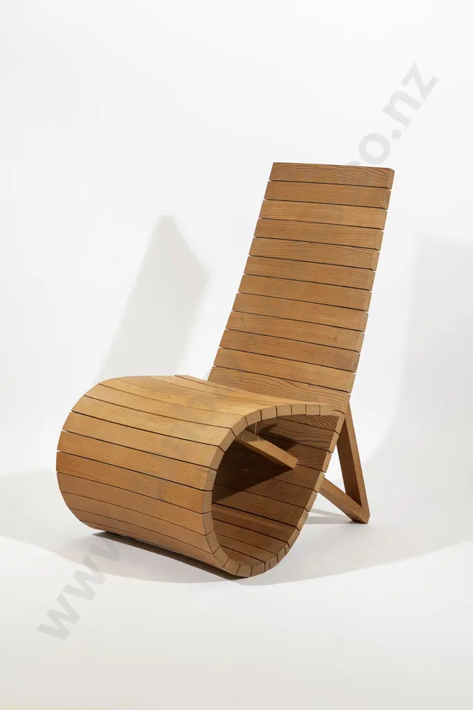 Humphrey Ikin Spring Chair Image 1++