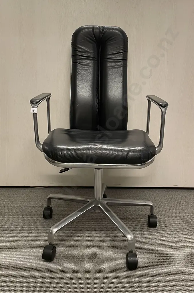 Frederick Scott for Hillie Ergonomic Supporto Office Chair Image 1++