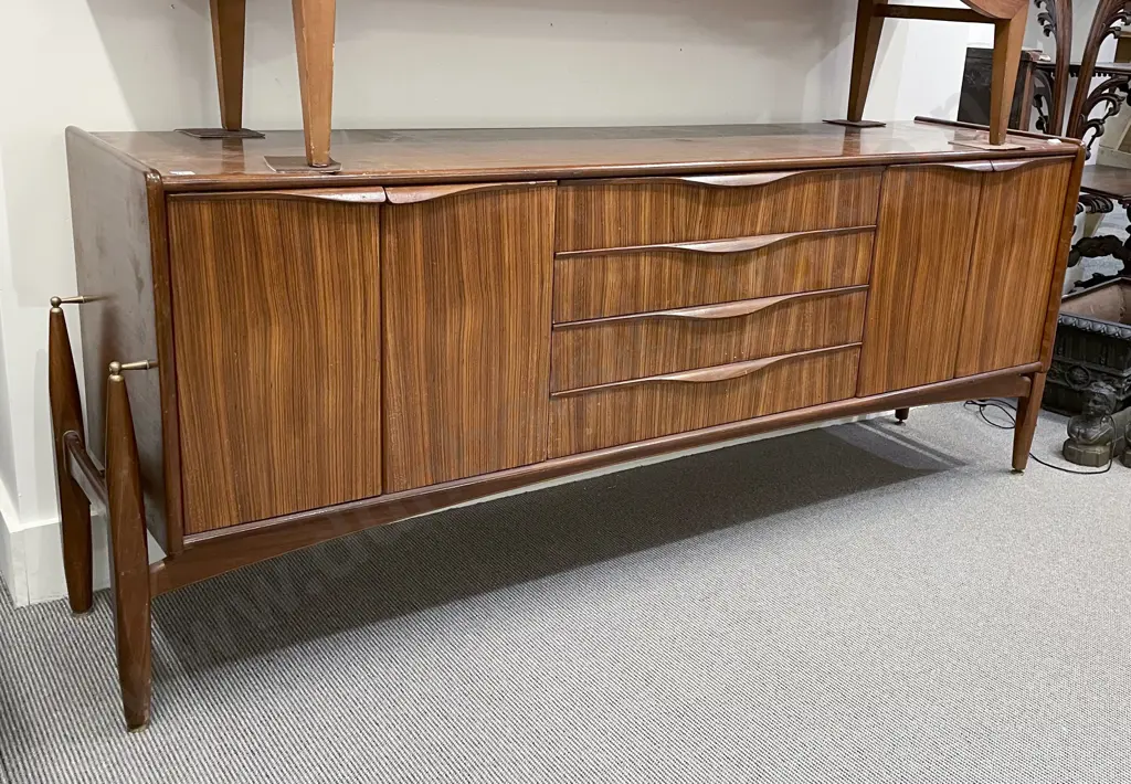 A Good Elliot's of Newbury Zebrano and Teak 1960s Sideboard Image 1++