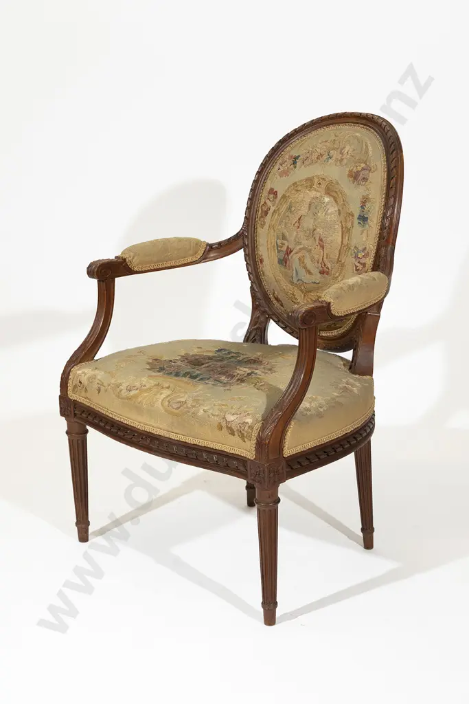 C19th French Walnut Fauteil Image 1++