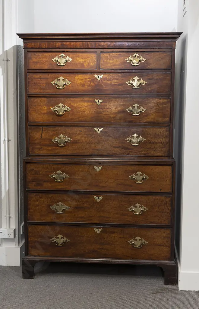 Geo III Mahogany Chest on Chest Image 1++