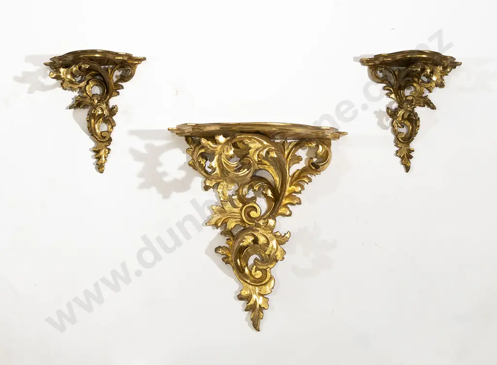 Set of Three Florentine Style Giltwood Wall Brackets Image 1++