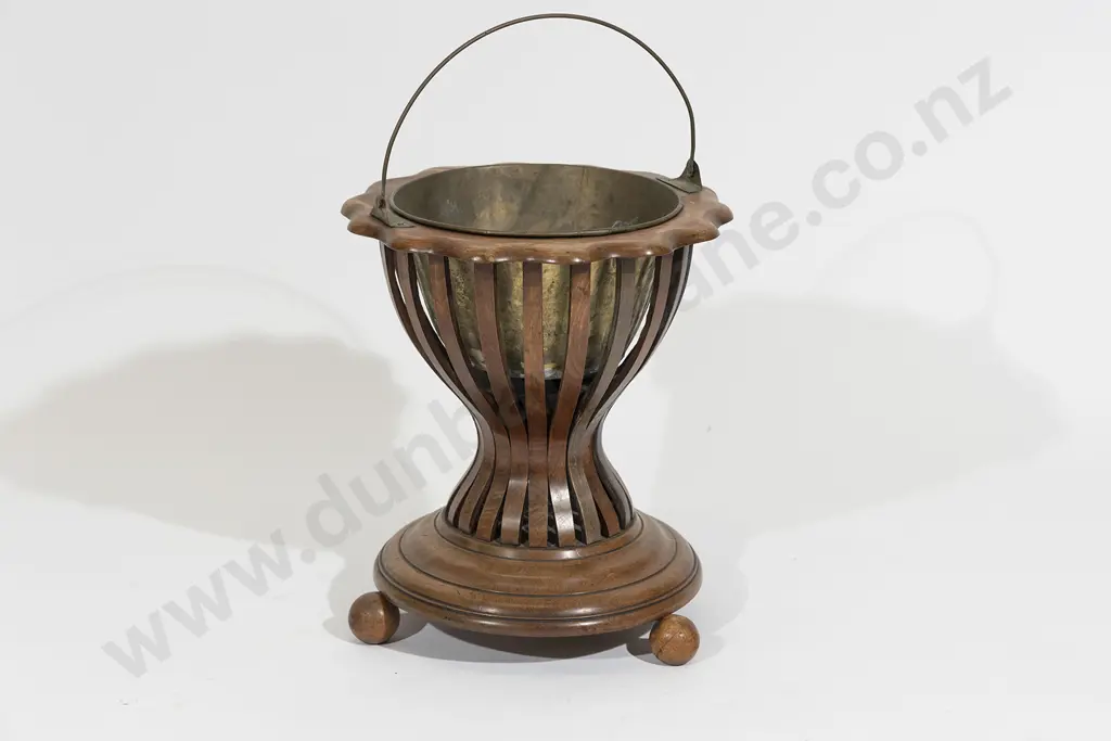 C19th Mahogany Jardiniere Image 1++