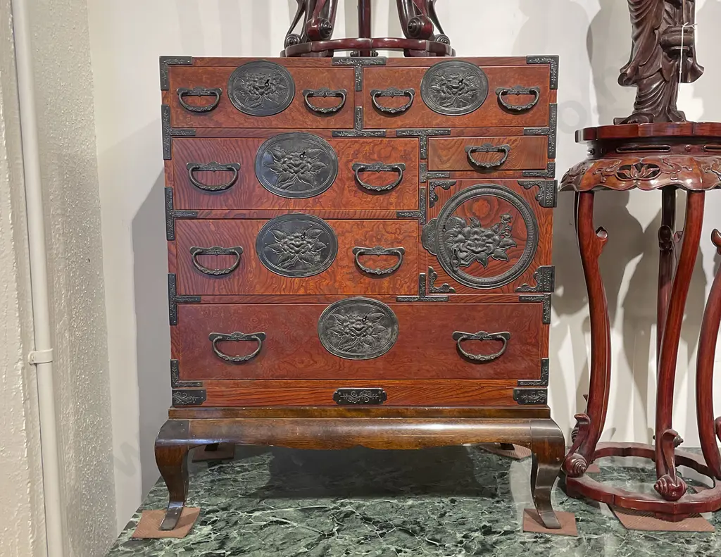 Small Korean Chest on Stand Image 1++