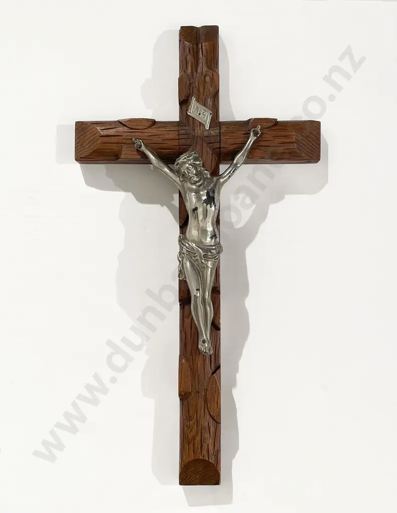 Oak & Chrome Plated Crucifix Image 1++