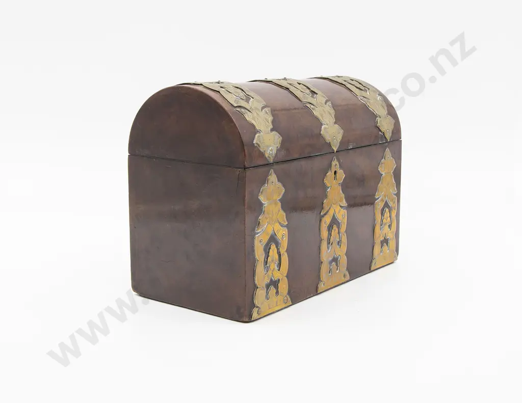 Vict Burr Walnut & Brass Bound Dome Top Jewellery Box Image 1++